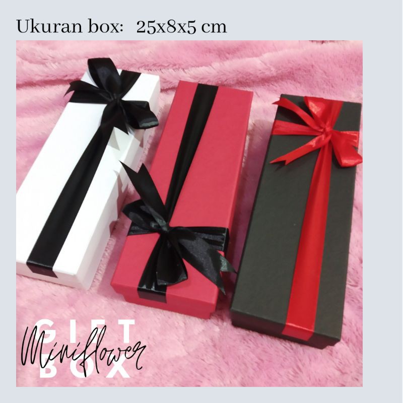 

Kotak Hadiah ukuran 25x8x5 cm Cantik dengan Pita dan Cover dalam