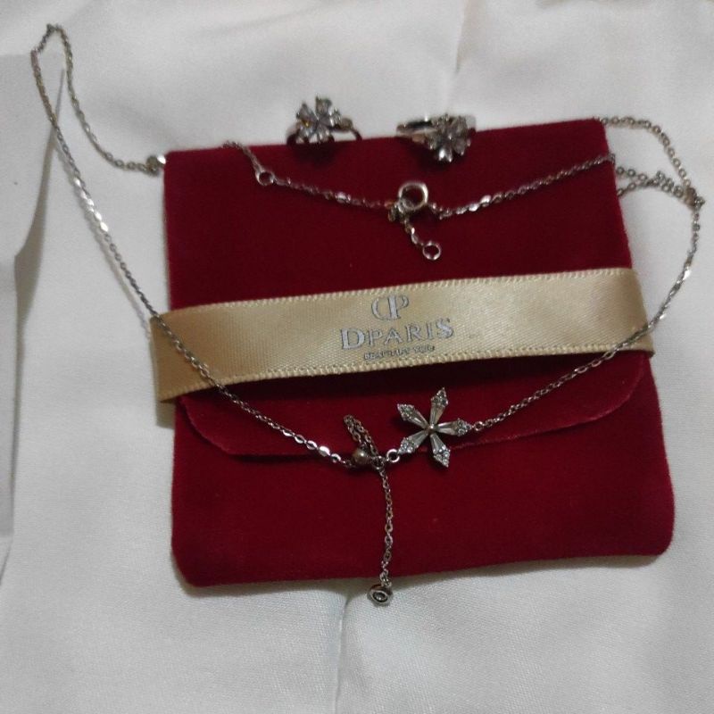 Preloved perhiasan anting dan kalung D'Paris motif flower