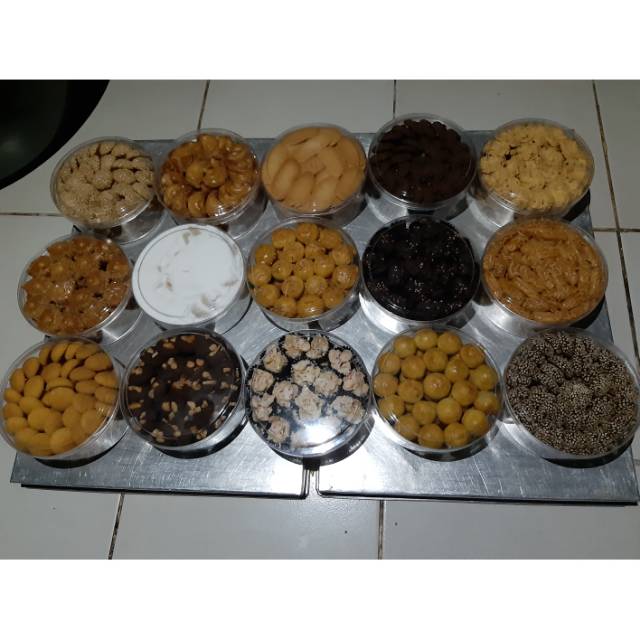 

Kue lebaran Bintaro enaaak dan murah