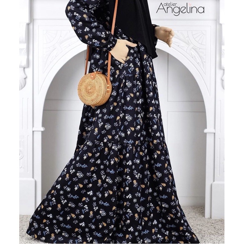 Smokeyflo Black size M, Bella Dress by Atelier Angelina