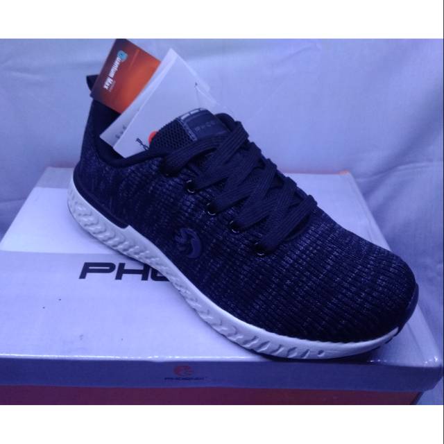Sepatu phoenix