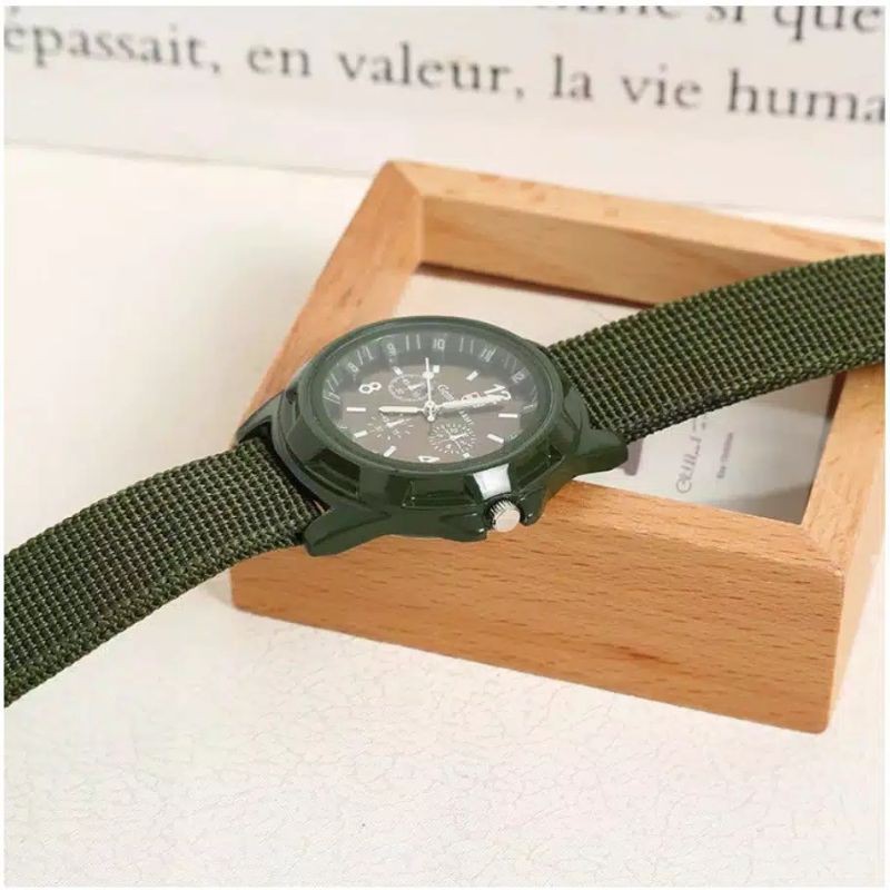 Jam Tangan Pria GEMIUS ARMY TALI BAHAN CANVAS Kanvas nato strap ko