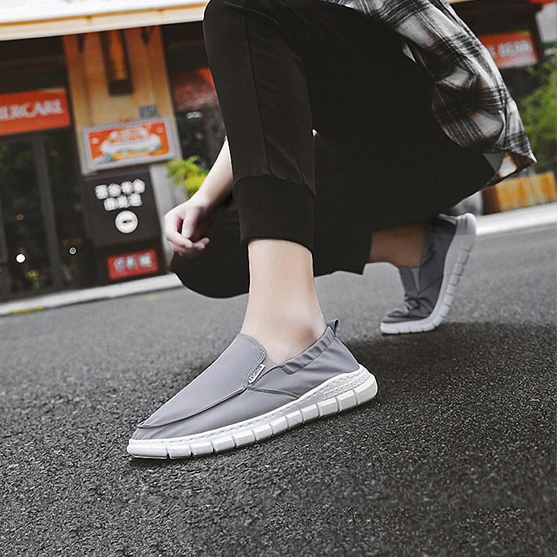 Mainland Sepatu Slip On Pria Sepatu Olahraga Sepatu Formal Pantofel Kasual Running Shoes MC104