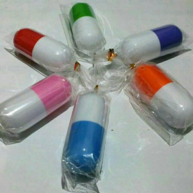 

Souvenir bolpen kapsul