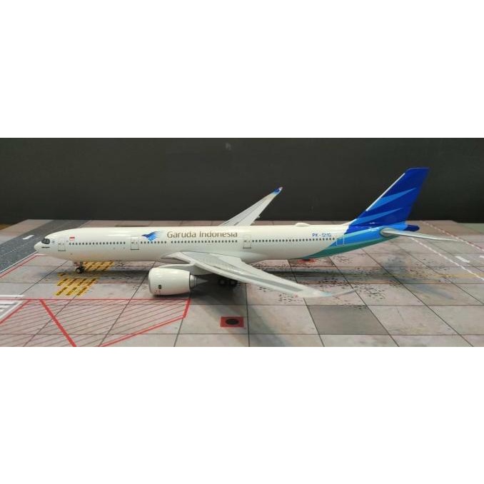 Diecast Pesawat Garuda Indonesia A330-900Neo Risesoon(Plastik) 1:200