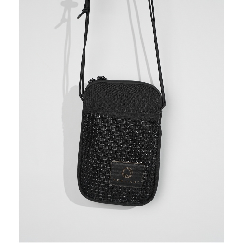 Neck Pouch / Neck Bag / Tas Gantung Leher Newlight - Ambon