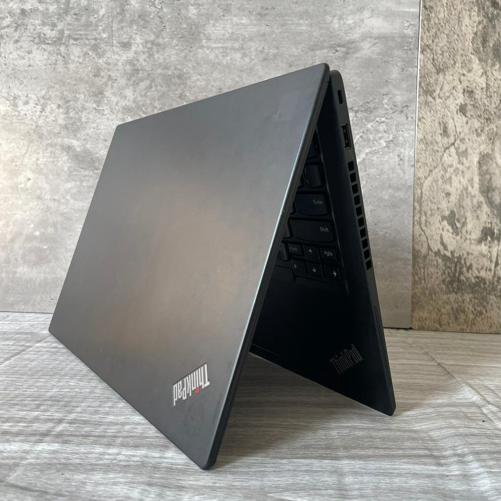 laptop murah Lenovo thinkpad X390 Core i5 8gb RAM 256gb SSD Peningkatan baru laptop Second Berkualitas/Laptop Bergaransi Selama 1 Bulan IPS， US Keyboard，backlight