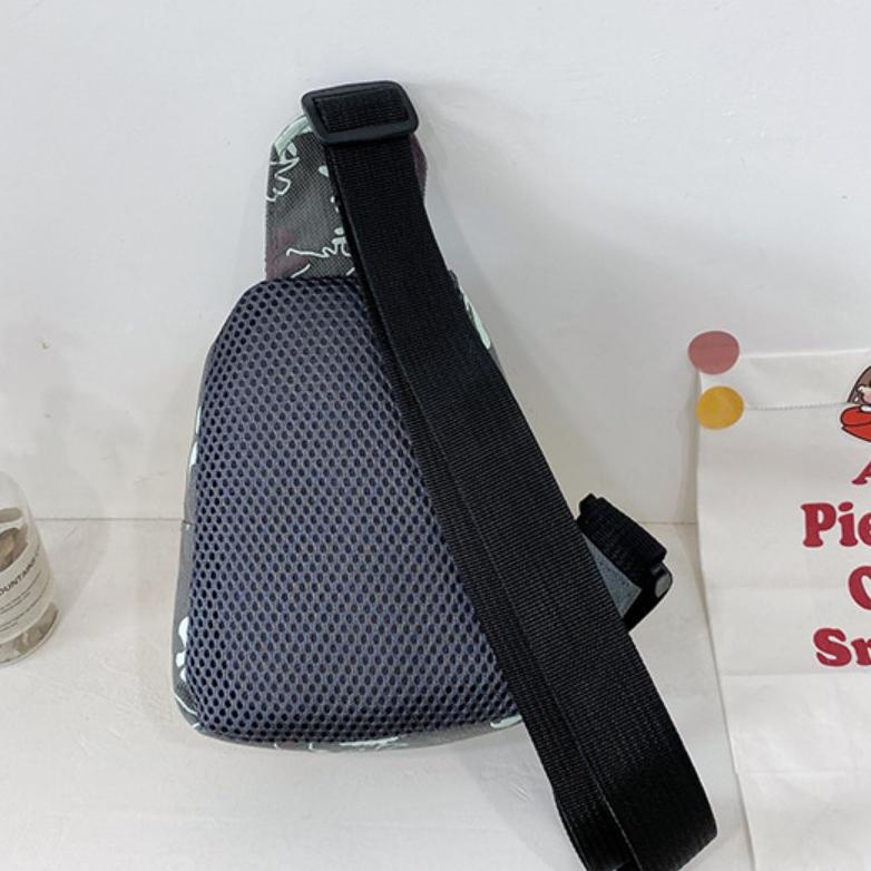 Tas Selempang Dada Motif Print Dinosaurus ARMY Untuk Anak Laki-Laki.