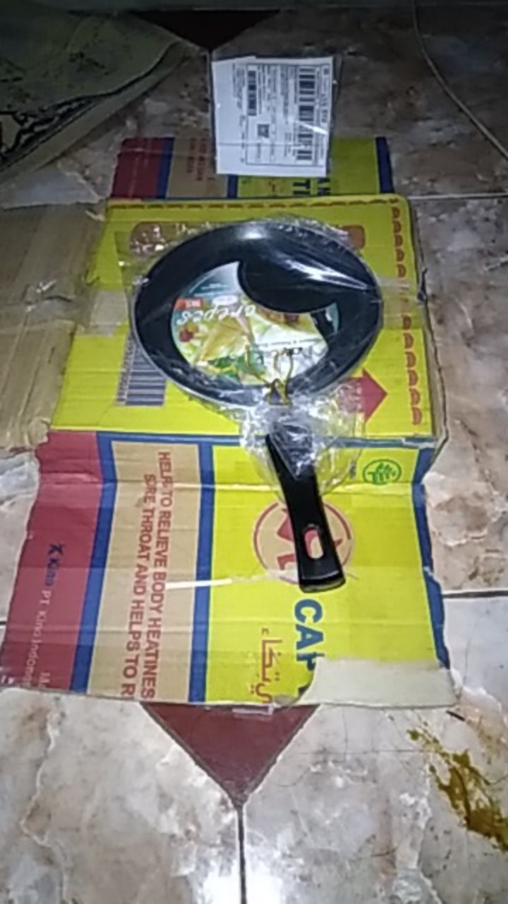 Crepes Pan / Wajan Teflon Datar Gagang / Crepes Maker - 18cm