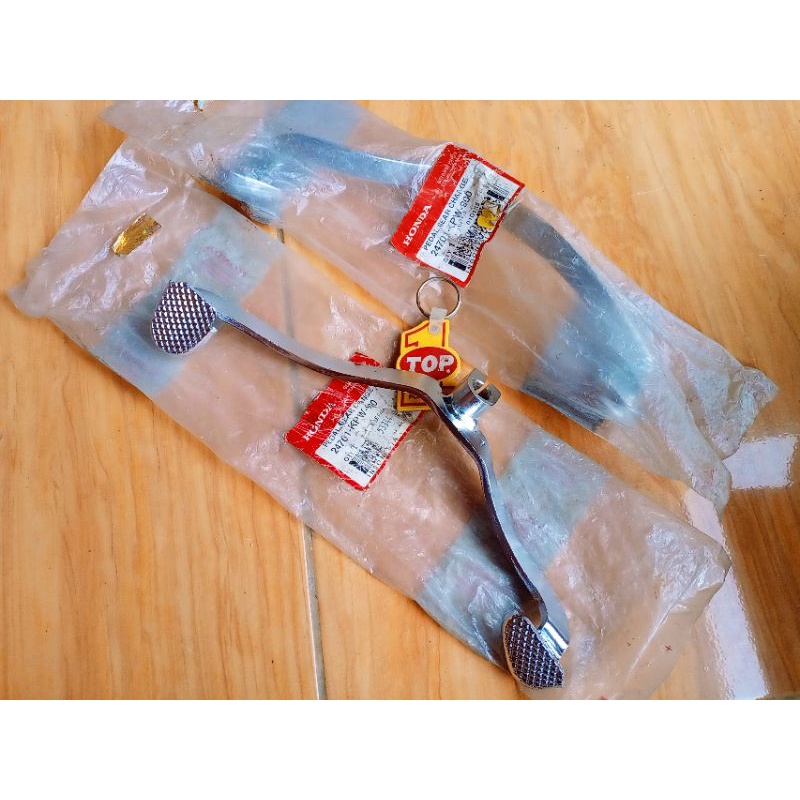 Pedal gear operan  Presneleng gigi Honda Kirana Asli Original 24701-KPW-900