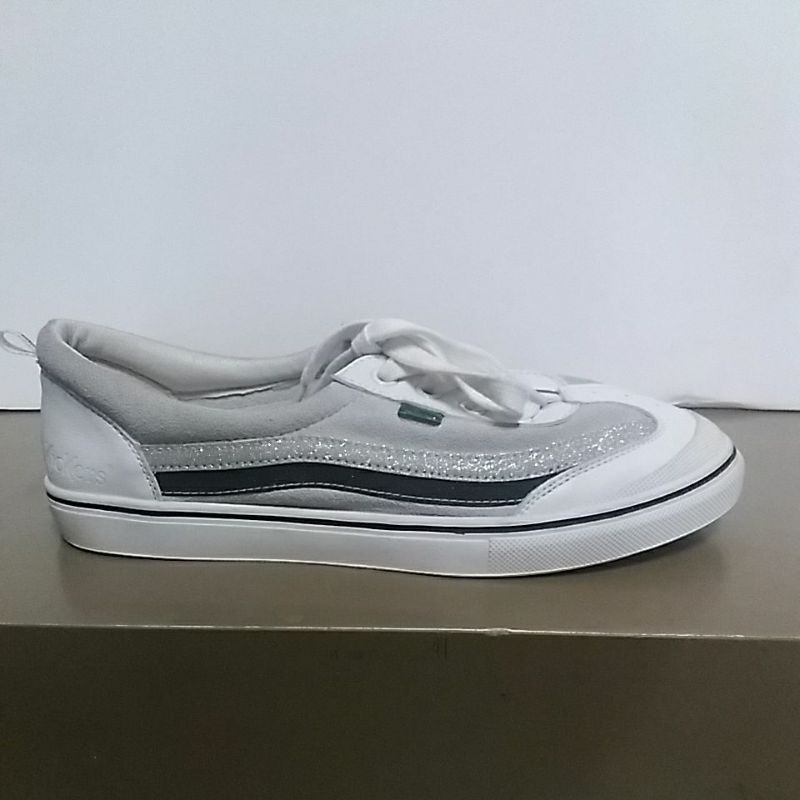 sepatu kickers original wanita 3376