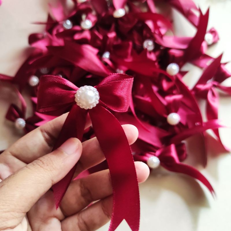 

Pita Souvenir Pita Kado