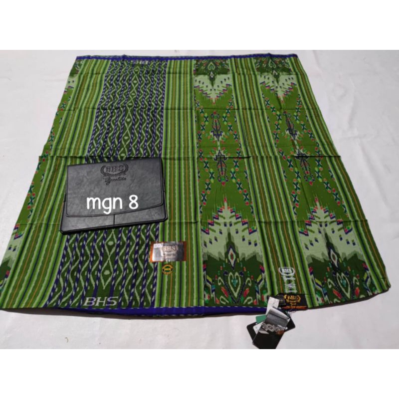 Sarung BHS Signature