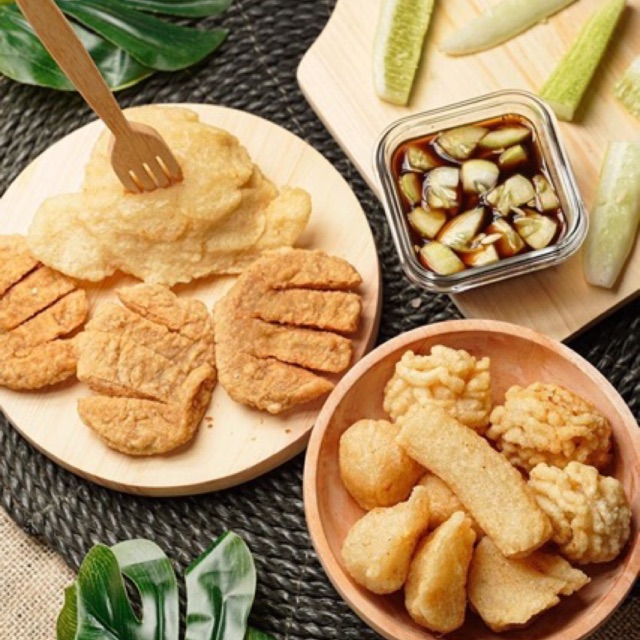 

PEMPEK PALEMBANG Pempek Serasa