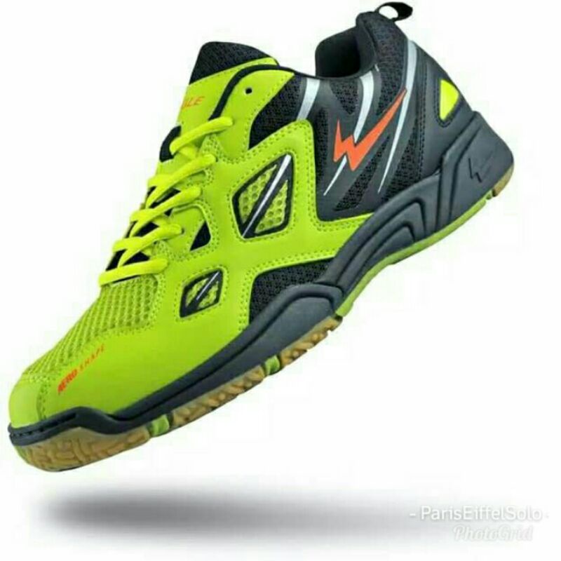 Sepatu Badminton Eagle CenturionsJR Warna Sulphur/Hitam