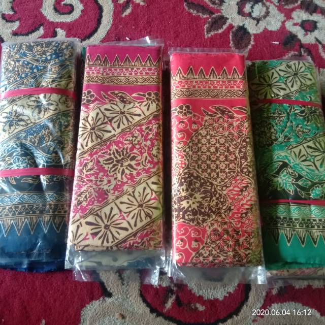 Kain samping Batik trusmi motif sutra