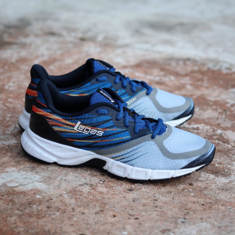Legas Sepatu Running Firefly M - Cool Grey/True Blue/Red Orange