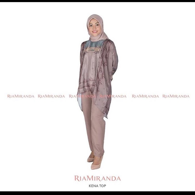 New Kena Top Riamiranda