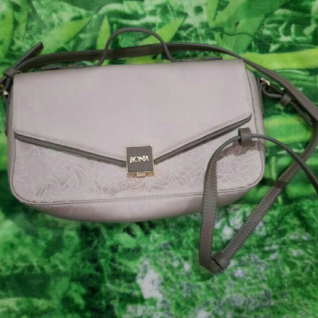 Tas Wanita Preloved Bonia / tas second Bermerk / Bonia Original PL / Bonia / like new