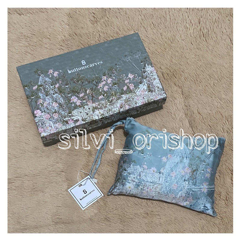 Buttonscarves British Prayer Robe Sky