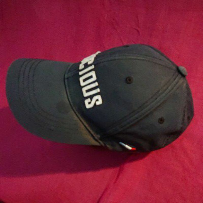 PRELOVED TOPI MINISO ORIGINAL