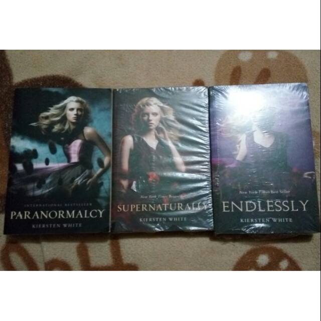 Paranormalcy series - Kiersten White