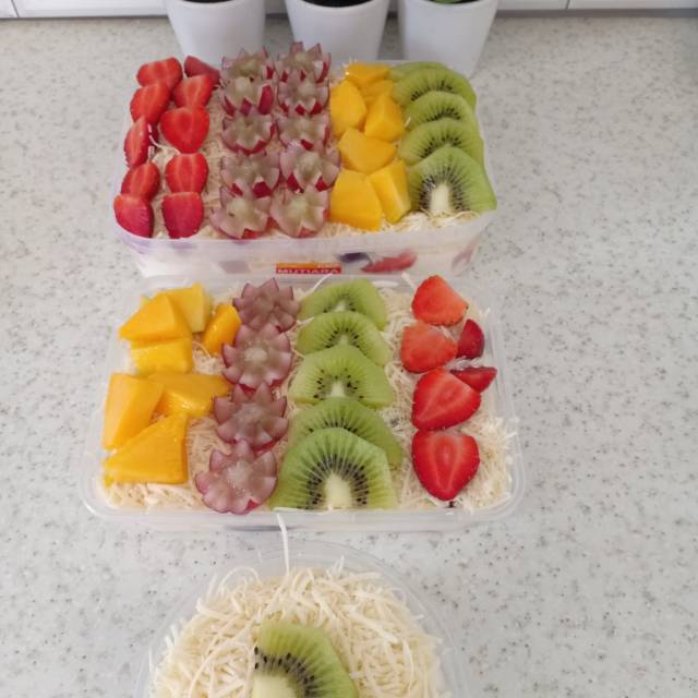 

SALAD BUAH