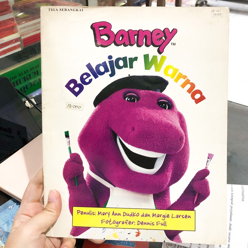 Buku Cerita Mengenal Warna Barney Belajar Warna