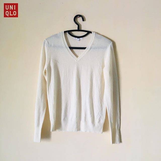 Kaos polos knit uniqlo second