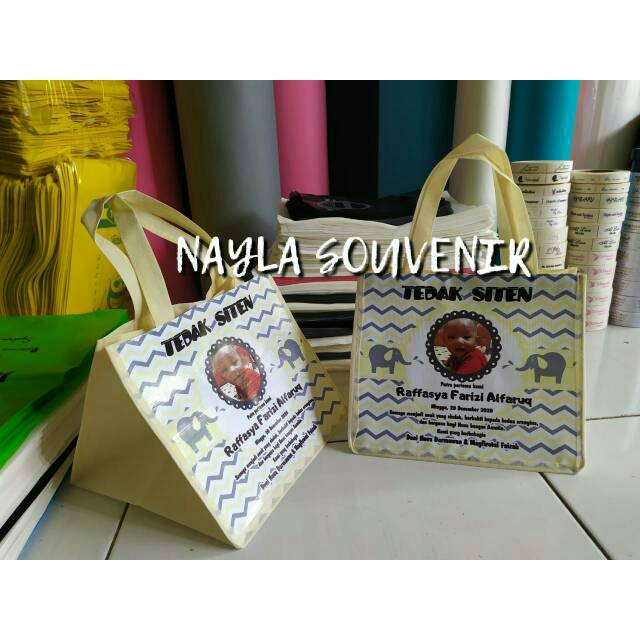 

Tas souvenir tedak siten/tas berkat/tas kotak nasi 20x20 cm
