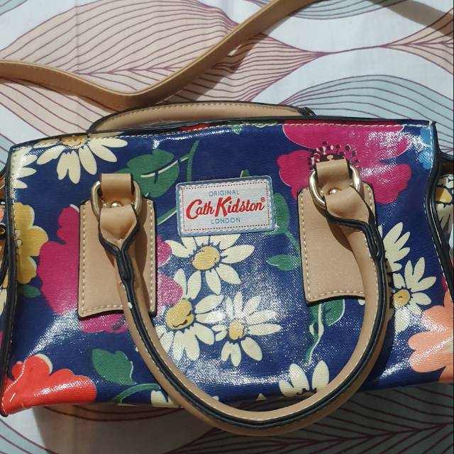 harga tas cath kidston