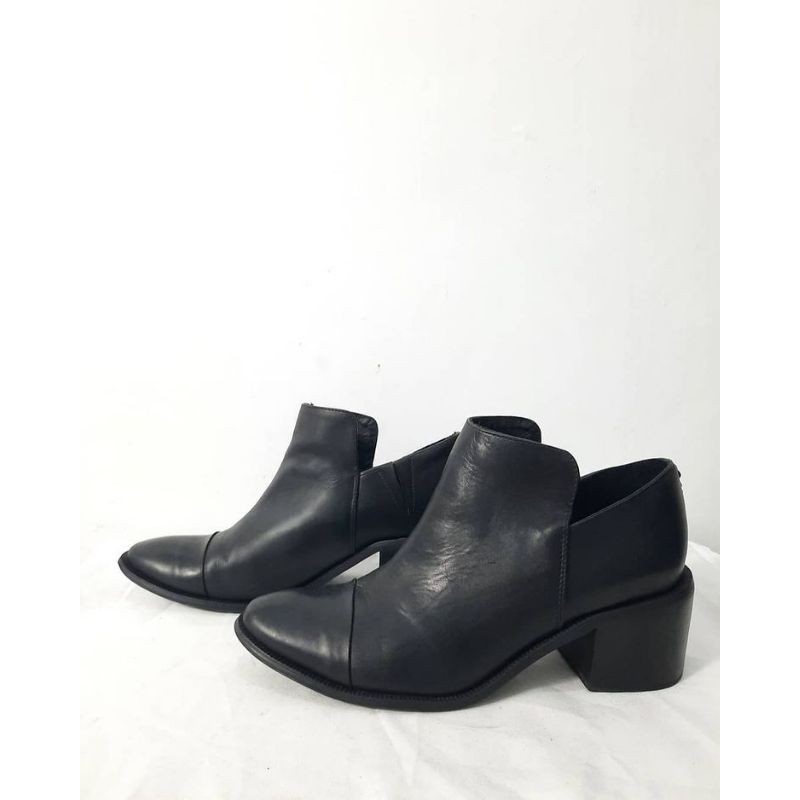 Initial Boots Second