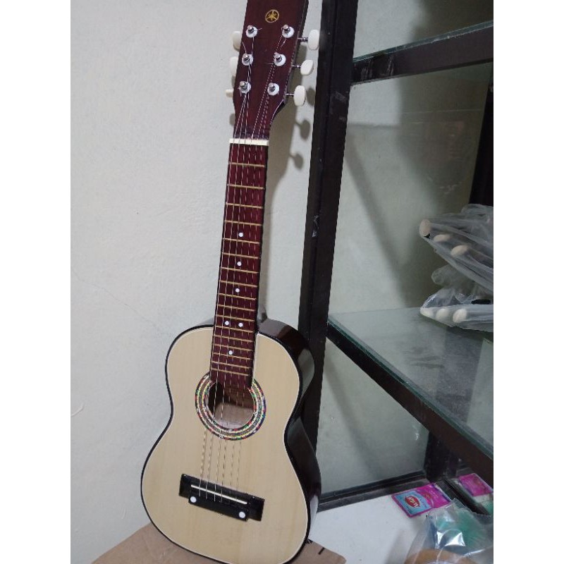 Gitar senar 6 nilon Alat musik Guitarlele Bonus pic