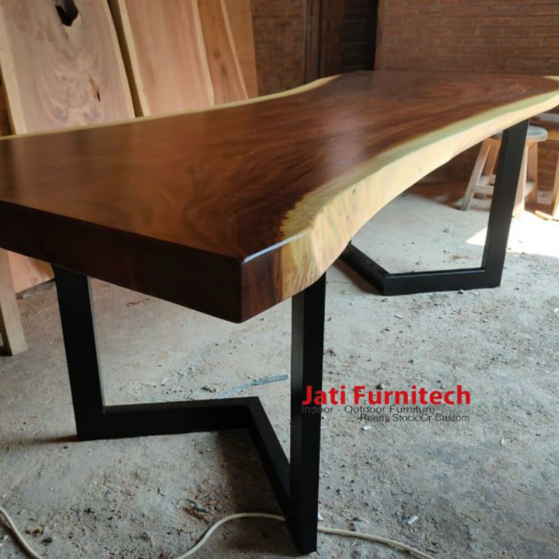 Meja Makan Kayu Suar Trembesi - Kaki Besi - 180x80