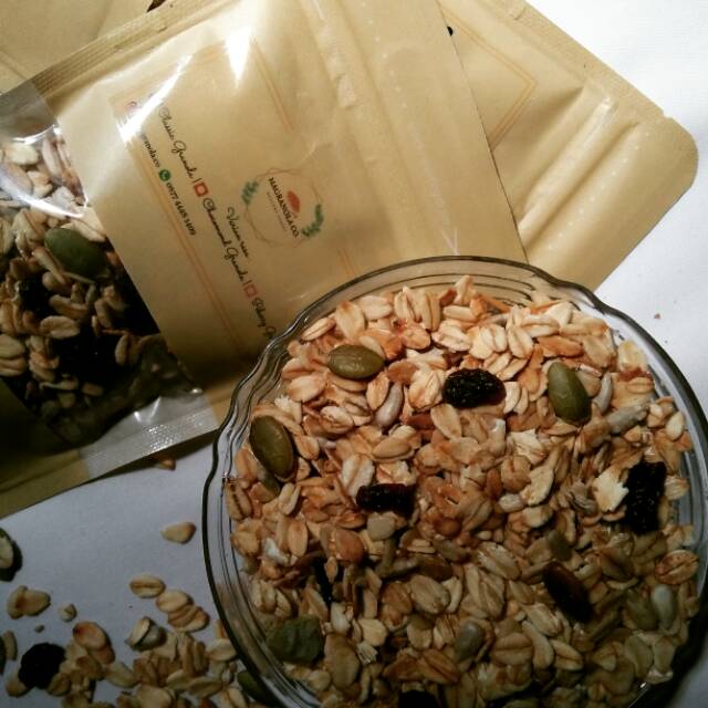 

Classic magranola 50gr (granola, cemilan sehat diet)