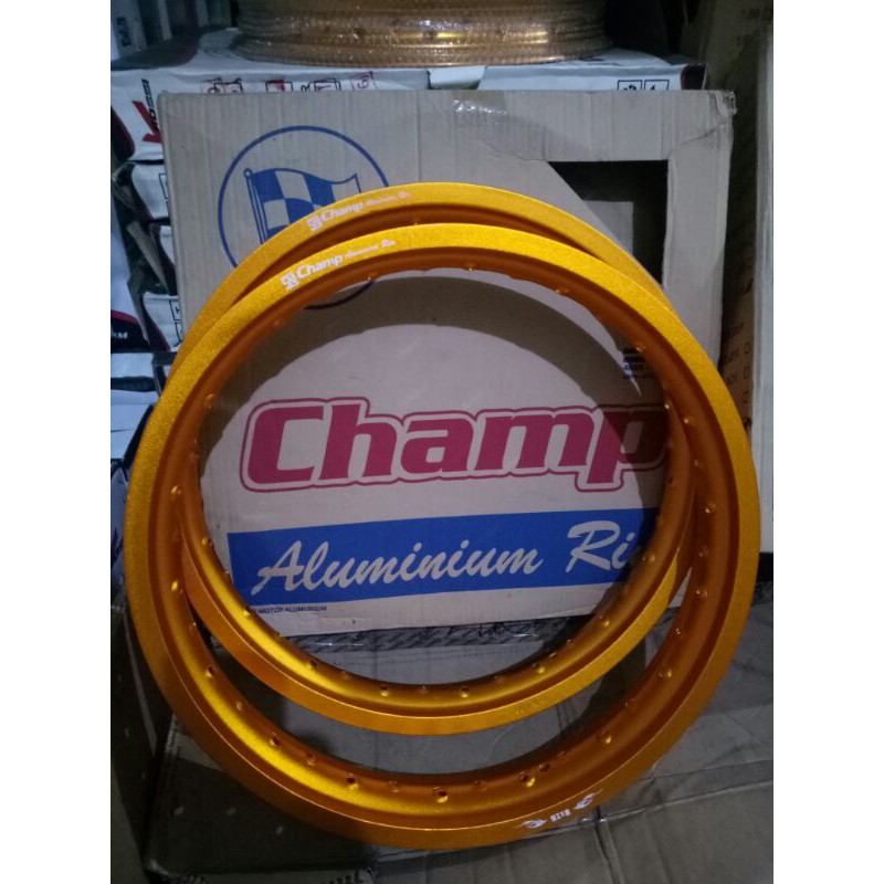 

Velg tapak lebar ukr Ring 18 ukr 215 X 185