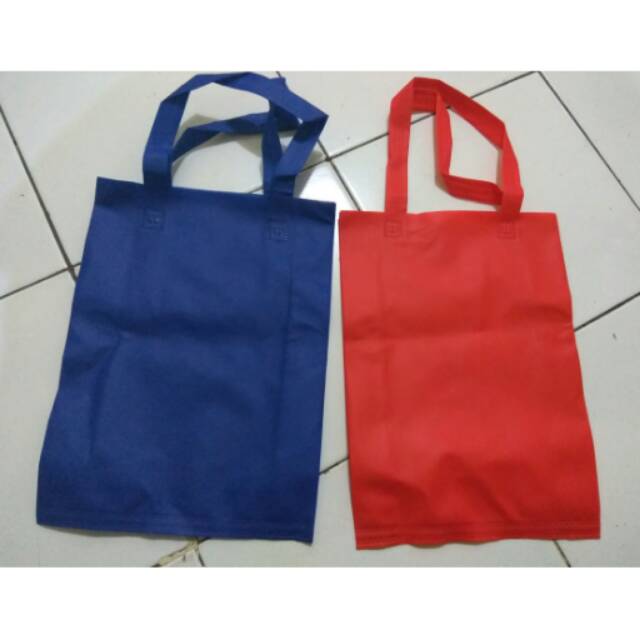 

SpundBond 25x35/ goodie bag/ Shopping Bag / tas tali/ tas bahan / tas kain / kantong kain