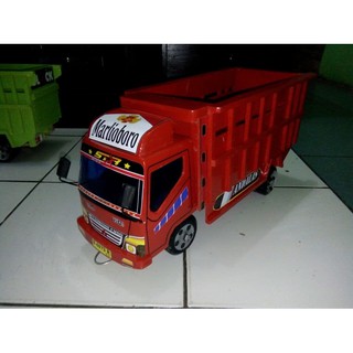 Miniatur Truk  Pemadam Kebakaran Bahan Kayu Skala  1 50 