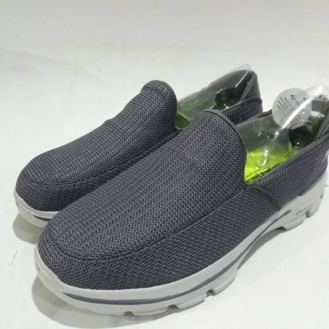 Sepatu Slip On Skechers Cowok Man Go Walk 3