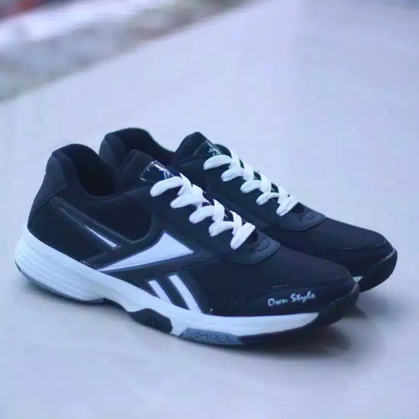 SEPATU BADMINTON SEPATU OLAHRAGA PRIA  SEPATU BADMINTON