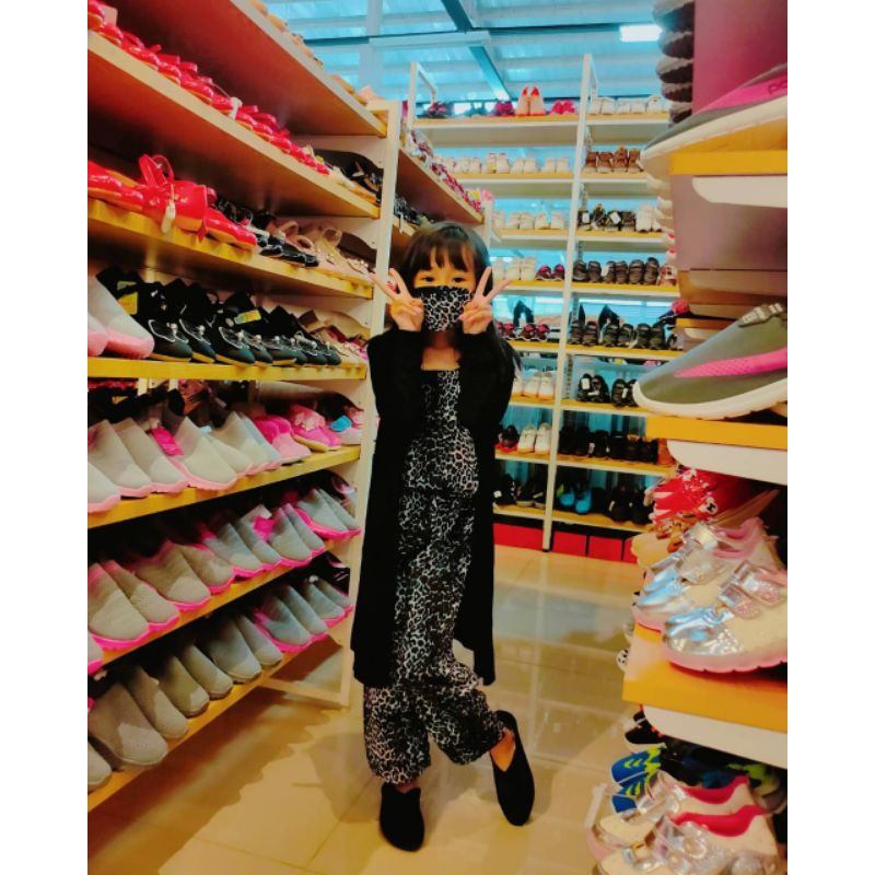 One sett rayon leopart /macan + Long cardy rajut + set masker/baju pesta/baju anak/ baju unik