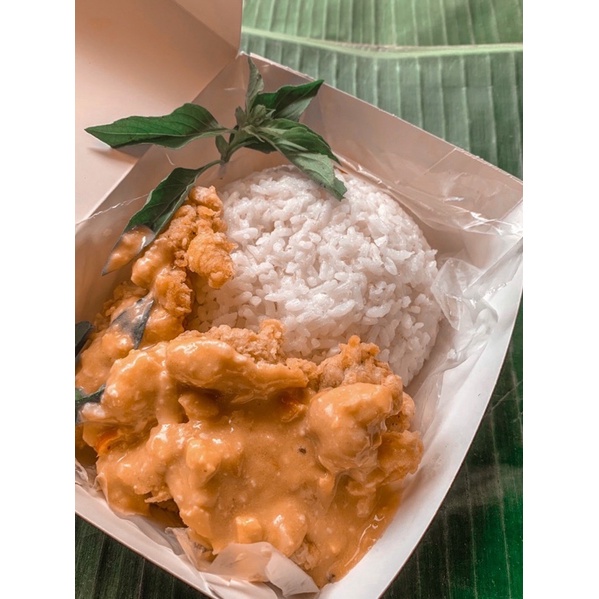 

Nasi Ayam Salted Egg