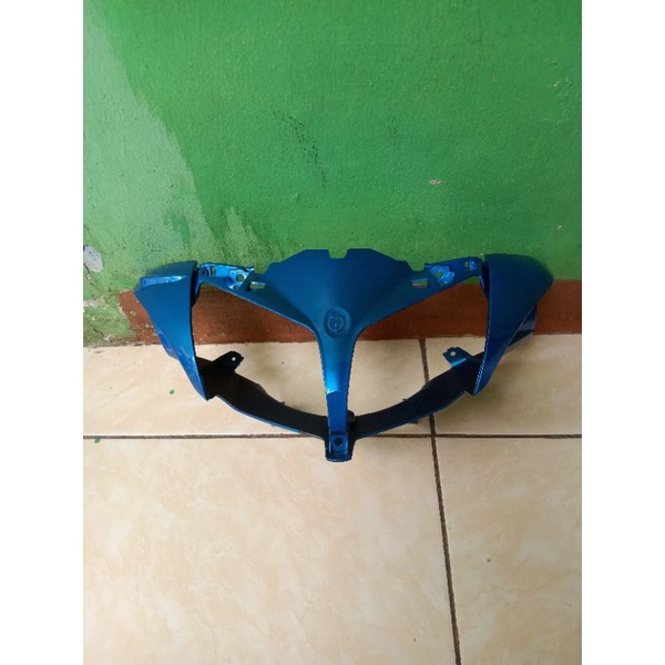 Batok depan Jupiter Z robot biru