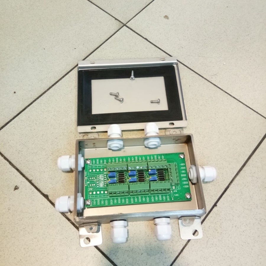 Junction Box 6 Hole / 6 Lubang