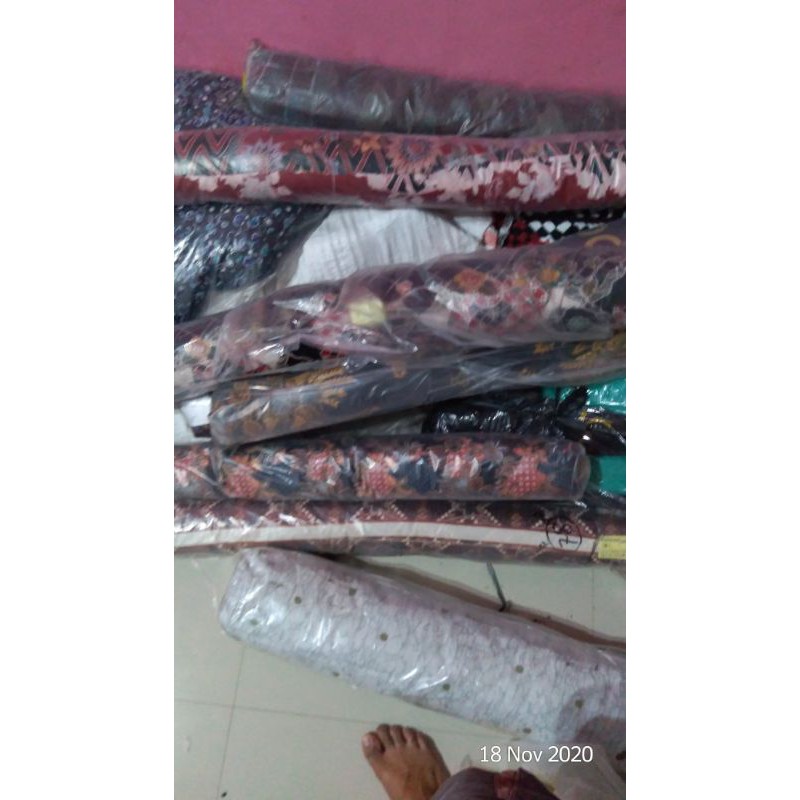 kain batik banyak motif kiloan, batik kiloan