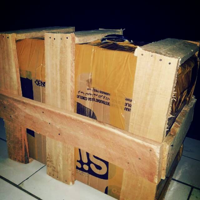 

Packing Kayu