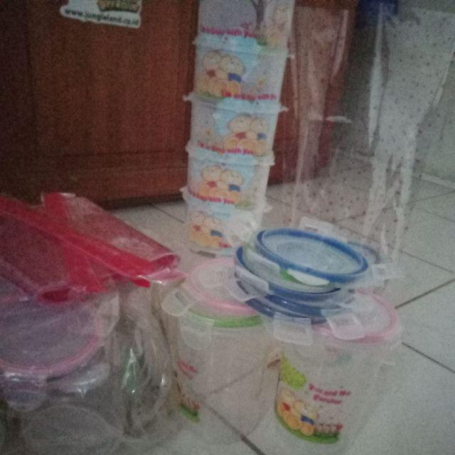 Parcel Bingkisan Snack + Lunch Box & Gelas Lemony Kemasan Ultah