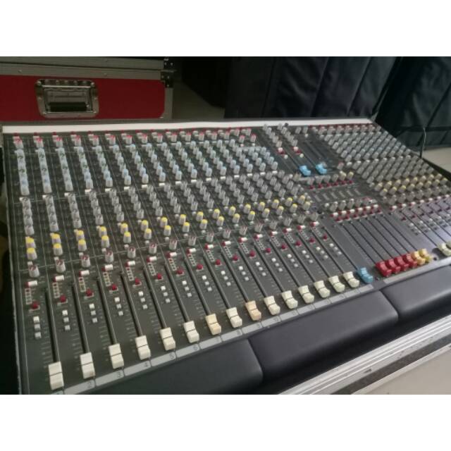 Mixer Allent Heath GL2200 original England bekas mulus