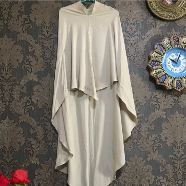 Khimar Sisesa Lavenia