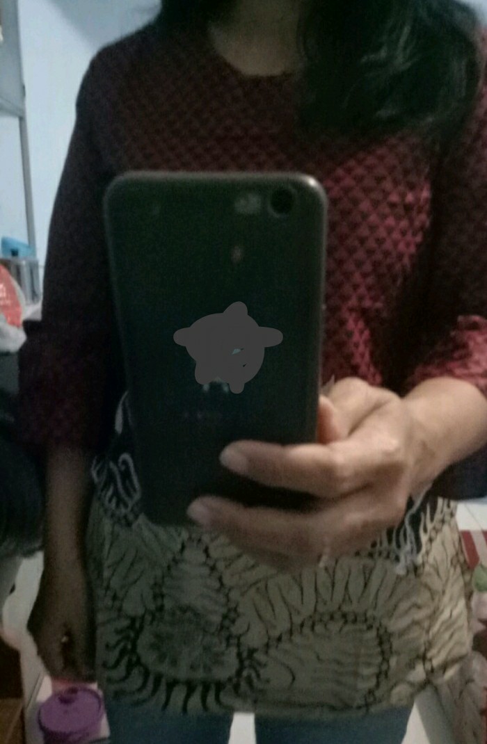 Couple Batik Bisa Pisah Bayar Di Tempat